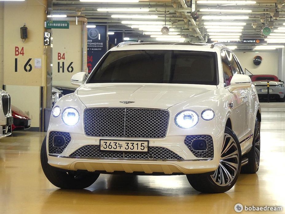 Bentley Bentayga 2022