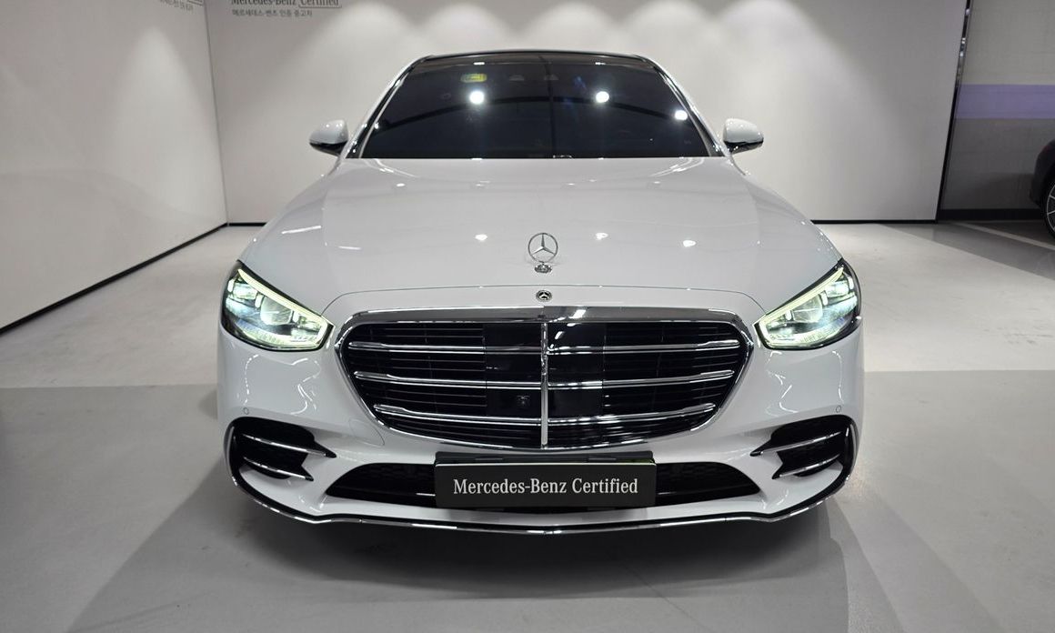 Mercedes-Benz S-Class 2025
