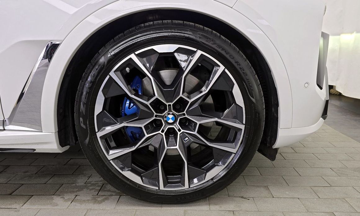 BMW X7 2024