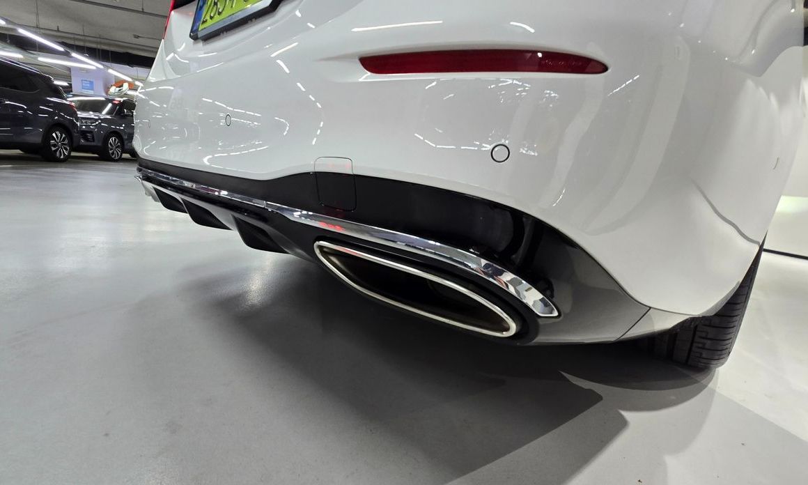Mercedes-Benz S-Class 2025