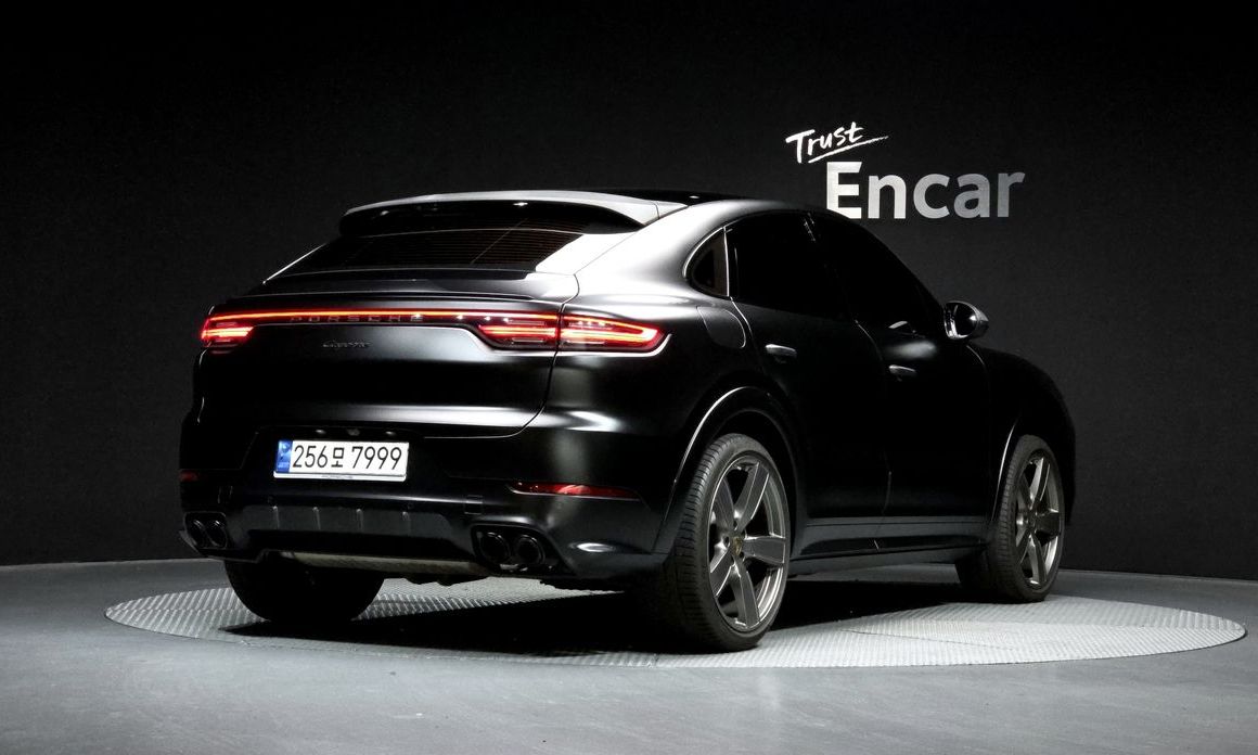 Porsche Cayenne 2023