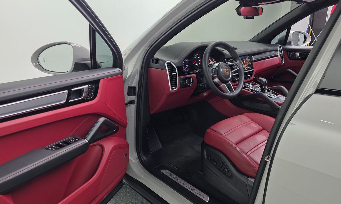 Porsche Cayenne 2023