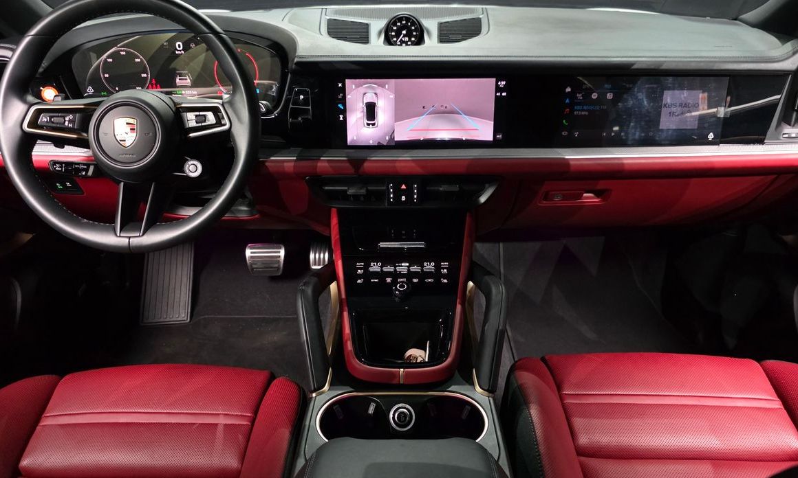 Porsche Cayenne 2025