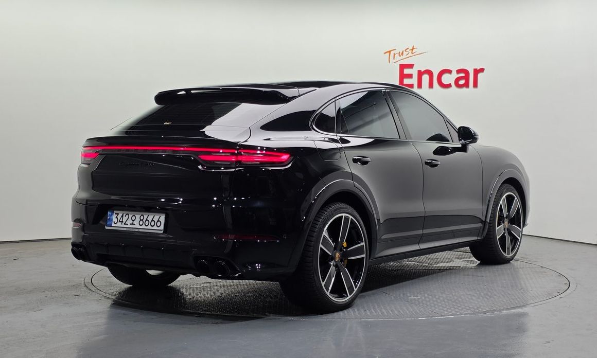 Porsche Cayenne 2022