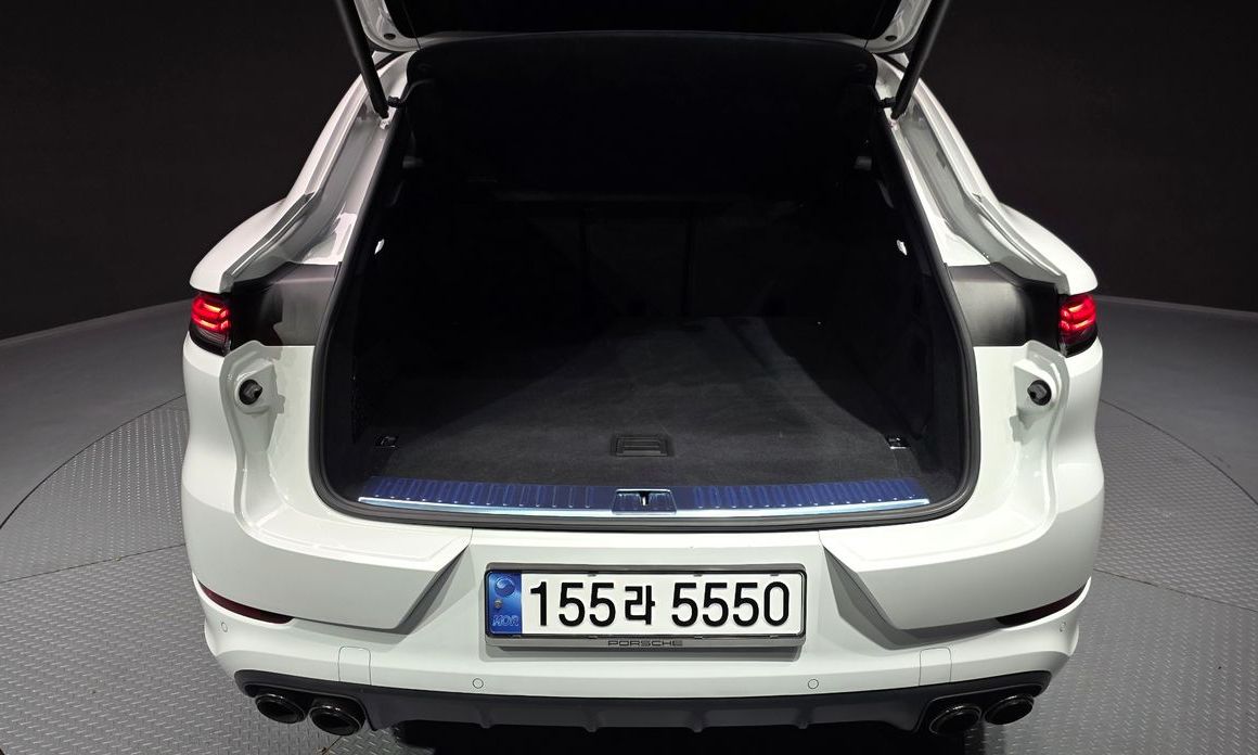 Porsche Cayenne 2025