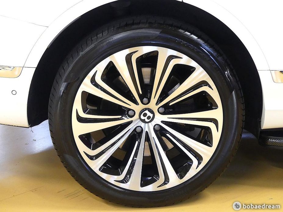 Bentley Bentayga 2022