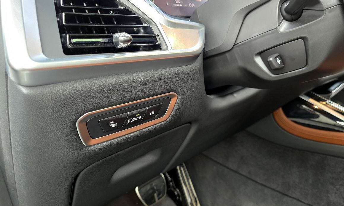 BMW X7 2024