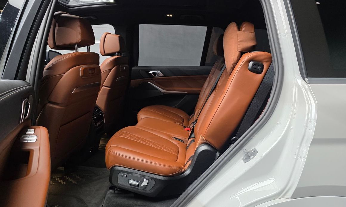 BMW X7 2025