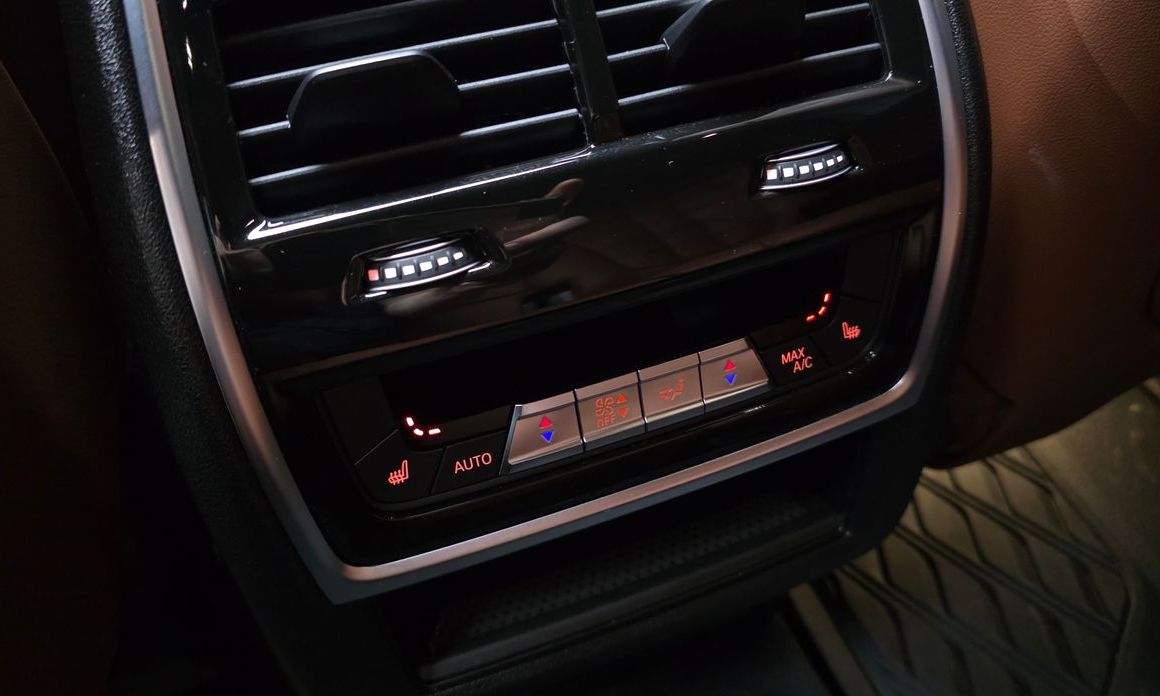 BMW X7 2025