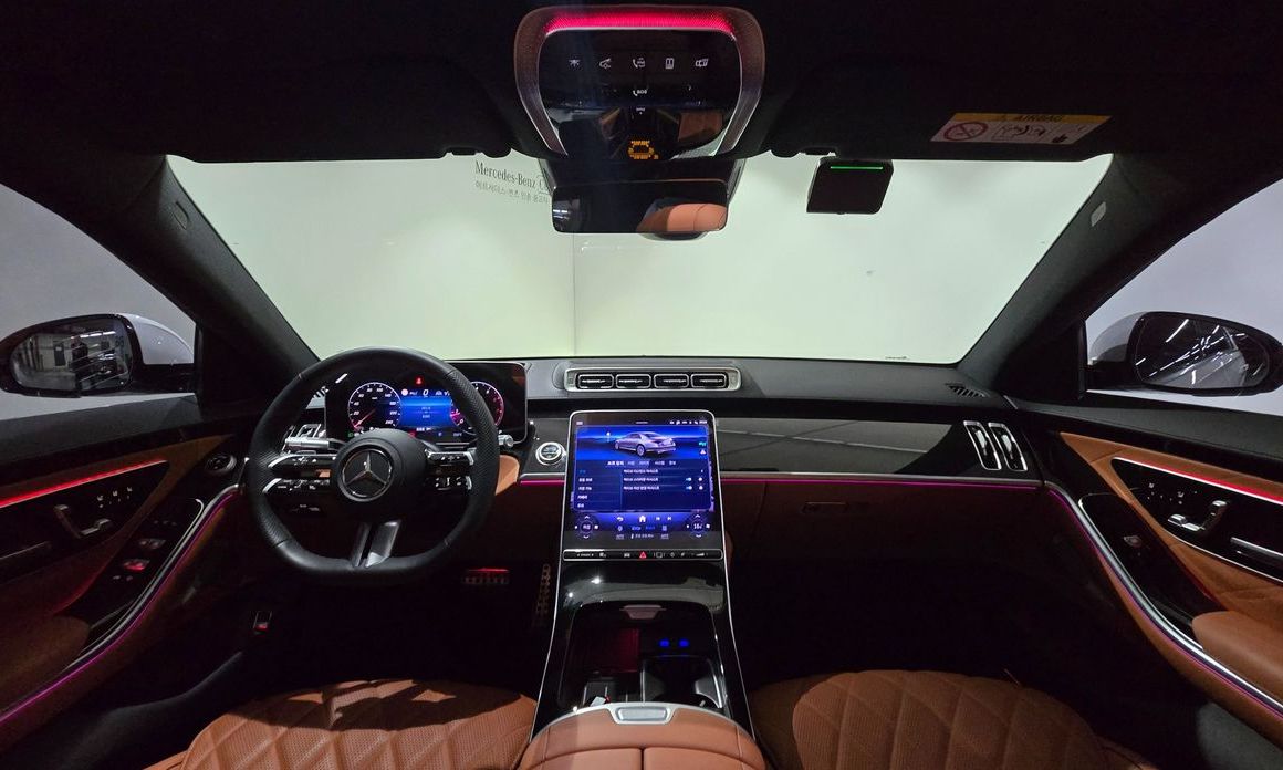 Mercedes-Benz S-Class 2025