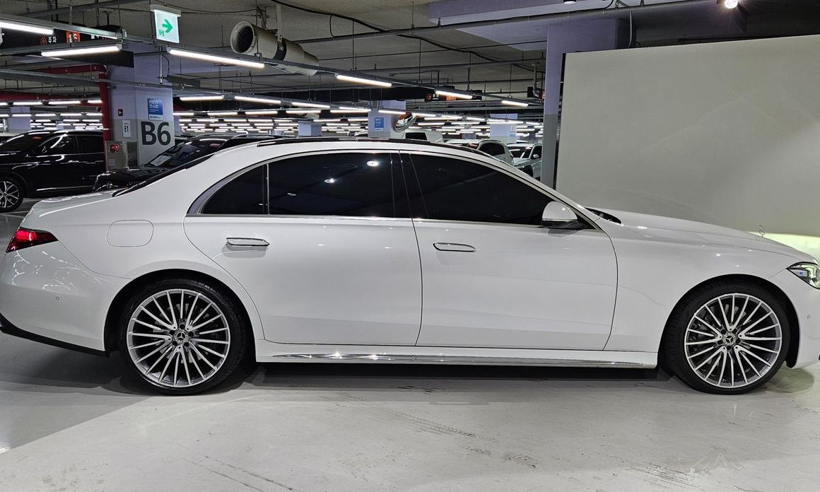 Mercedes-Benz S-Class 2025