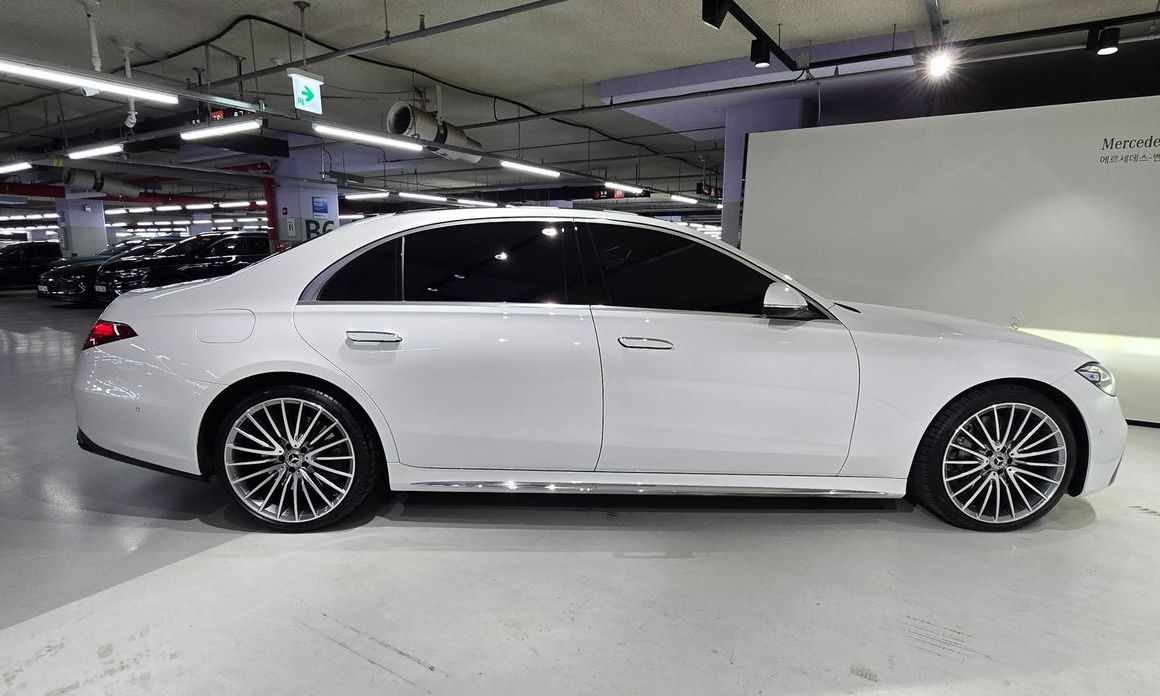 Mercedes-Benz S-Class 2025