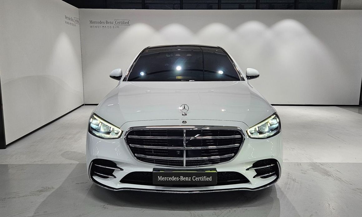 Mercedes-Benz S-Class 2025