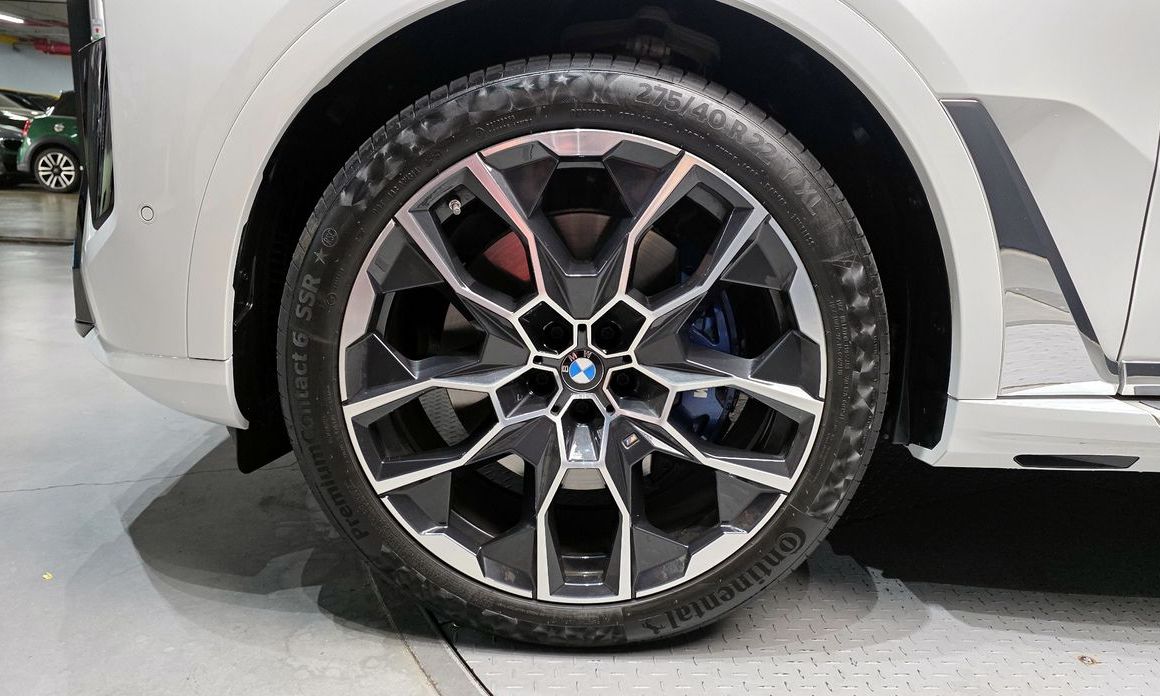 BMW X7 2025