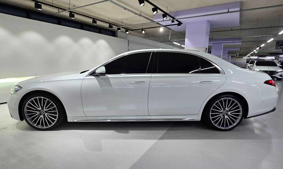 Mercedes-Benz S-Class 2025