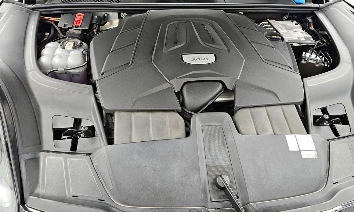 Porsche Cayenne 2023