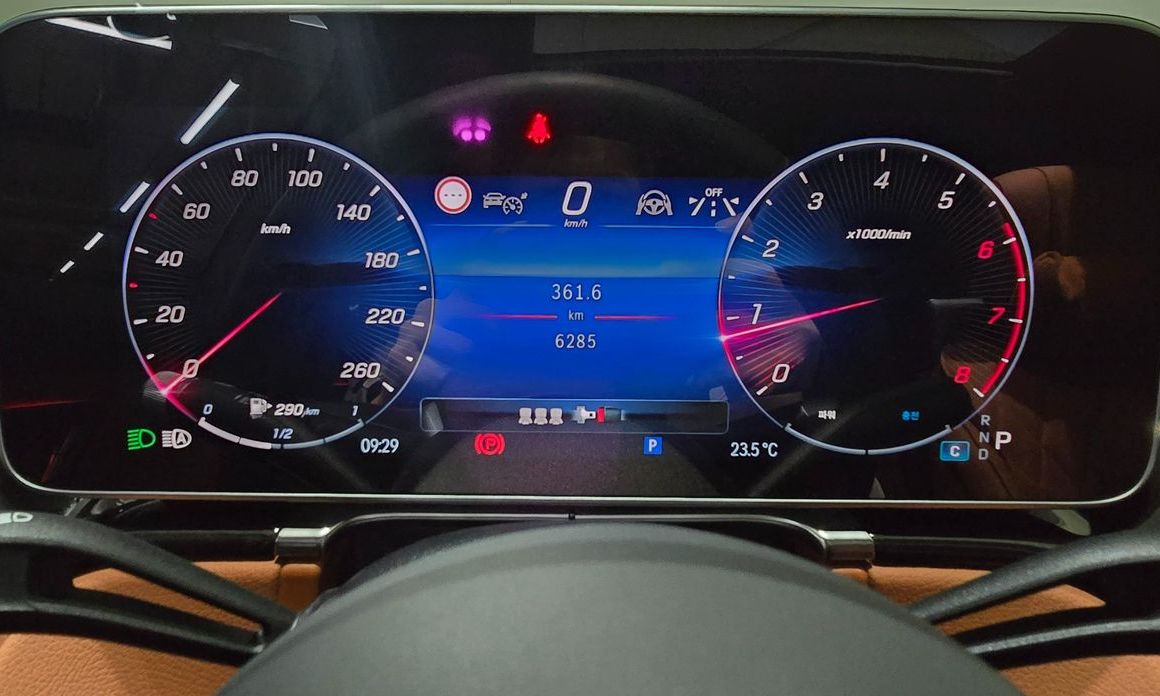 Mercedes-Benz S-Class 2025