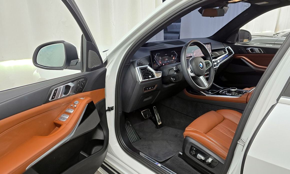BMW X7 2024
