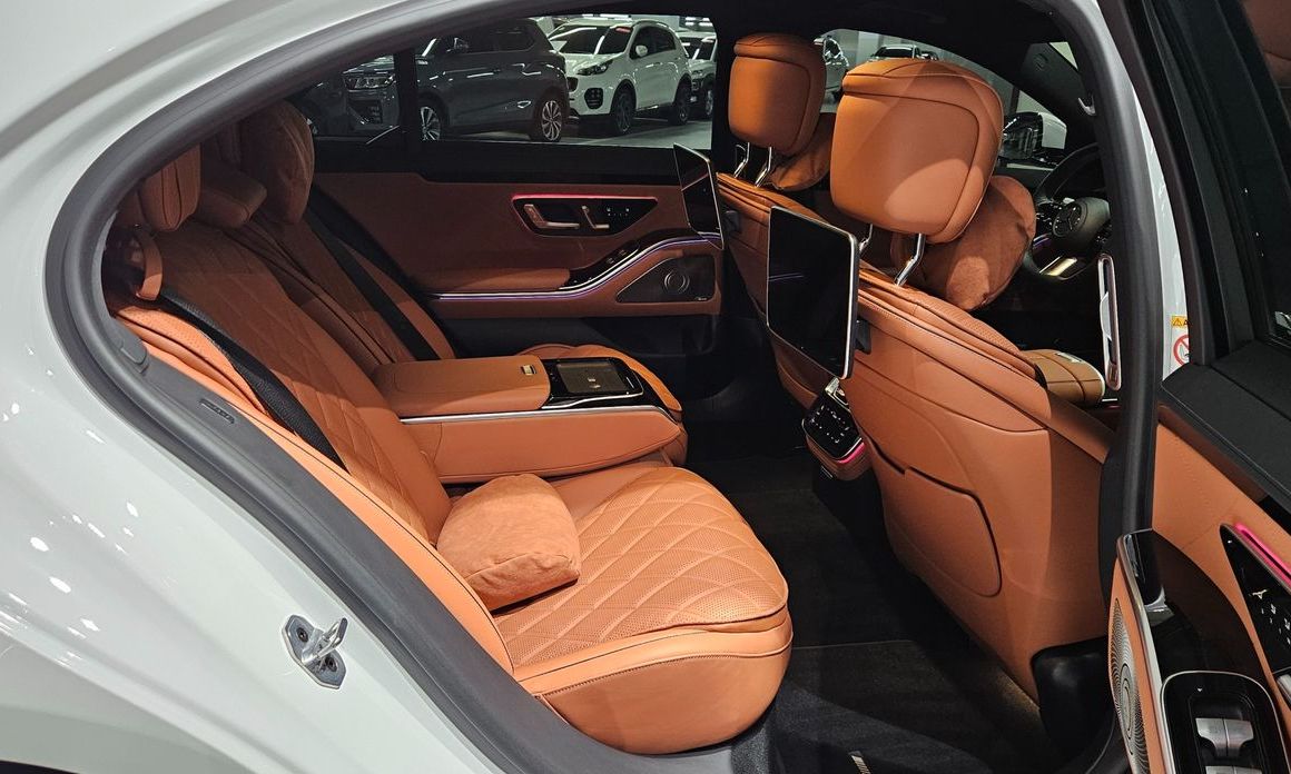 Mercedes-Benz S-Class 2025