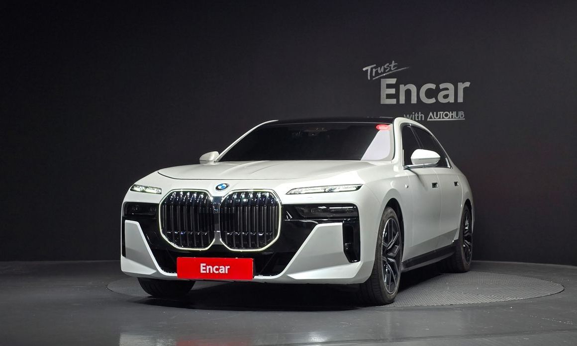 BMW 7-Series 2025