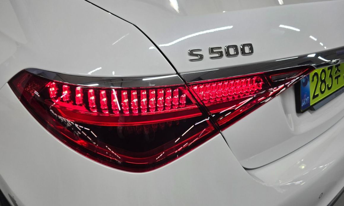Mercedes-Benz S-Class 2025