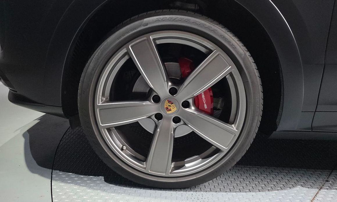 Porsche Cayenne 2023