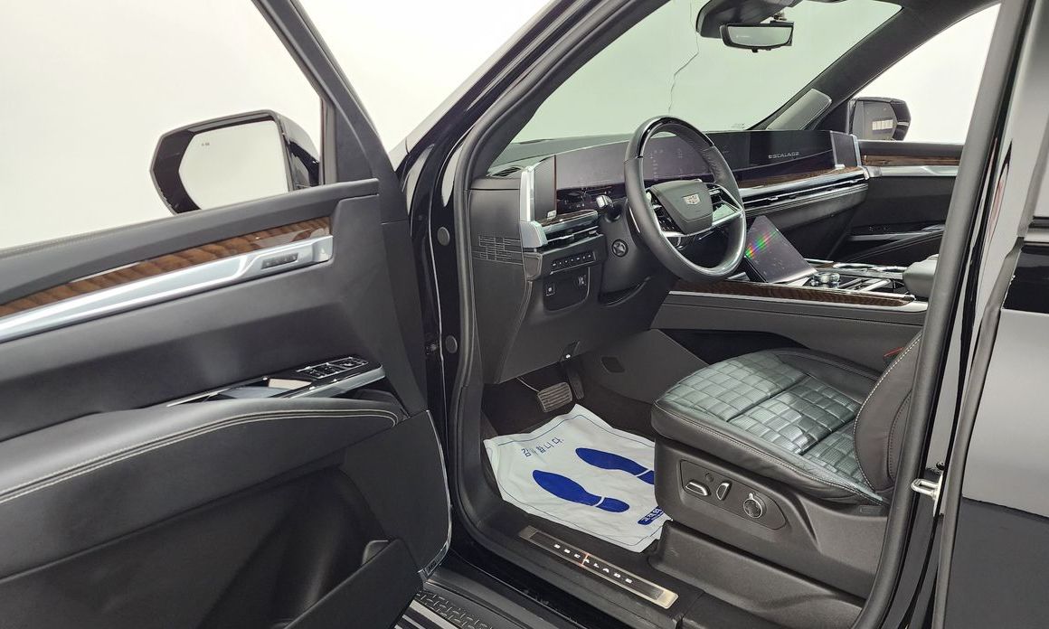 Cadillac Escalade 2025