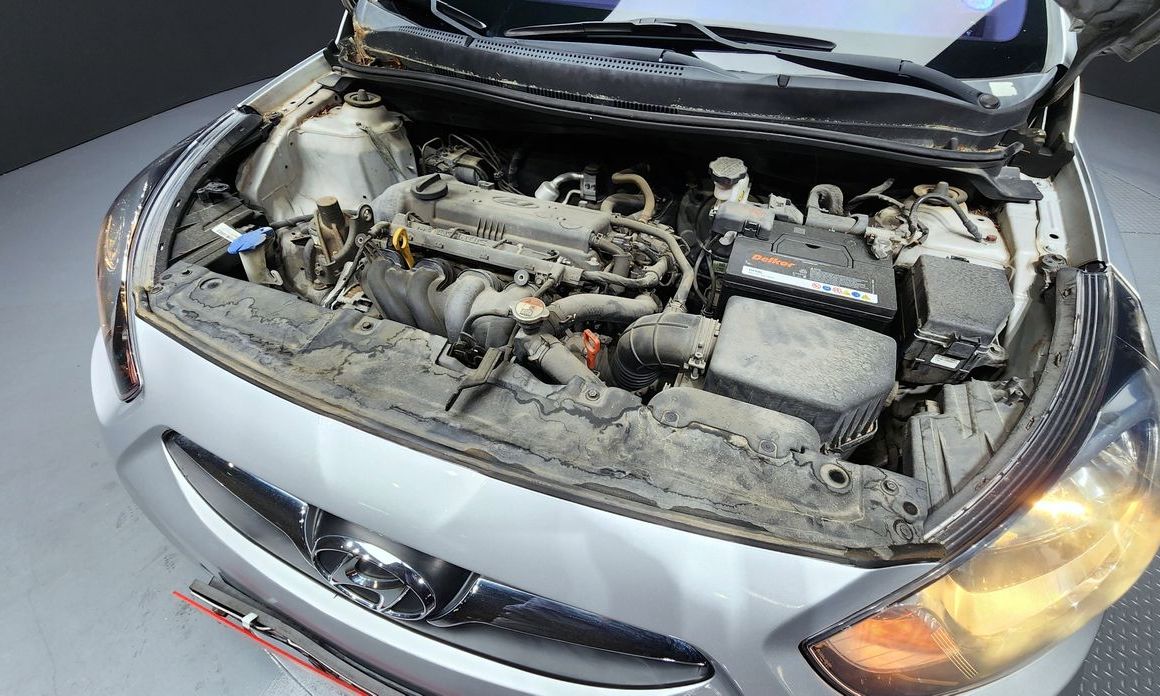 Hyundai Accent 2012