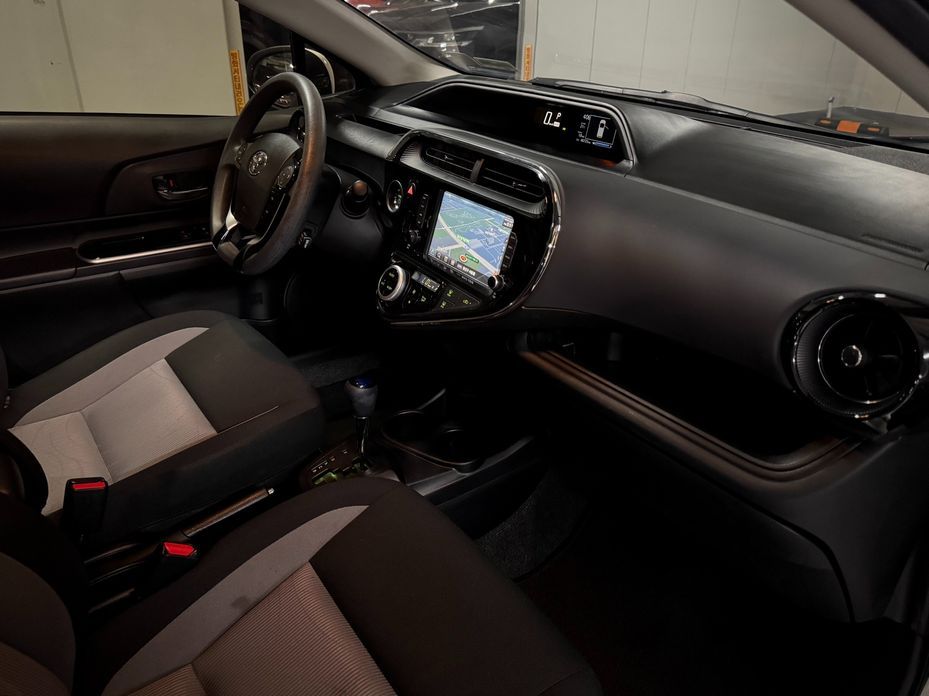 Toyota Prius 2019