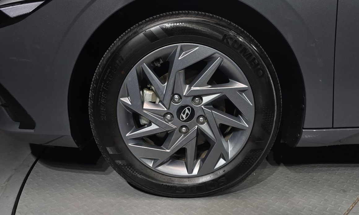 Hyundai AVANTE 2024