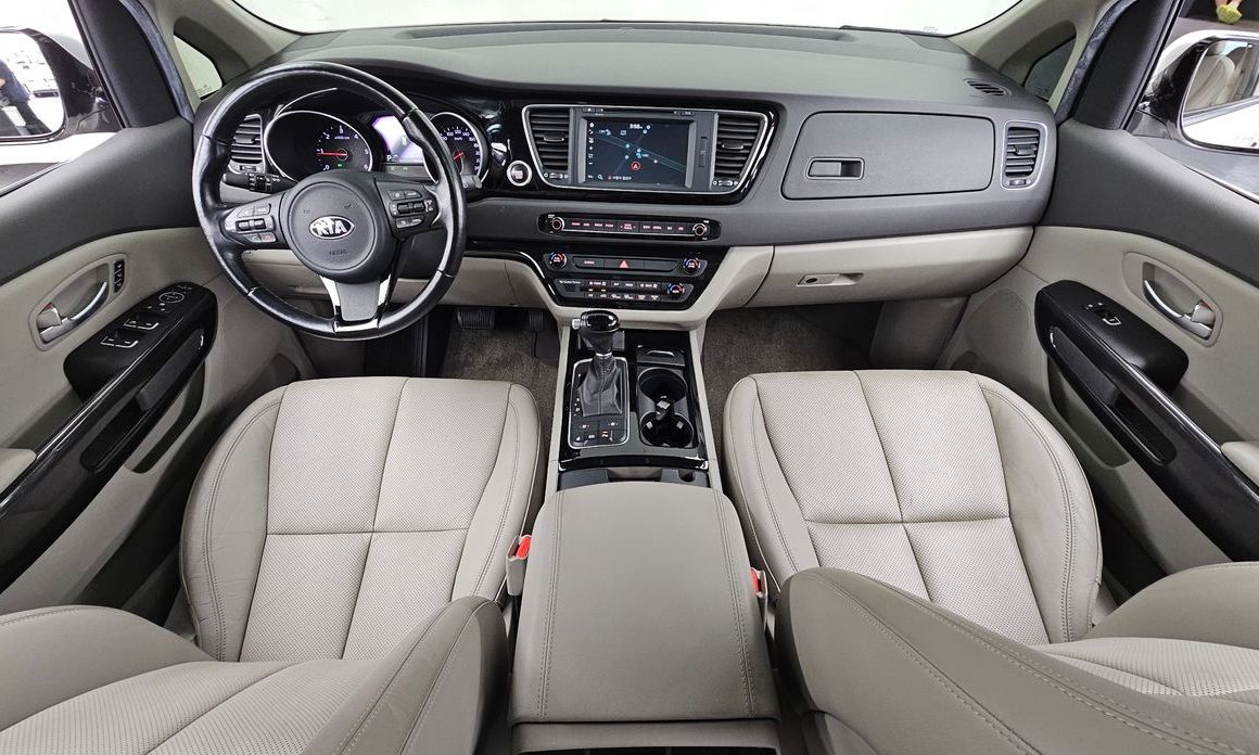 Kia Canival 2015