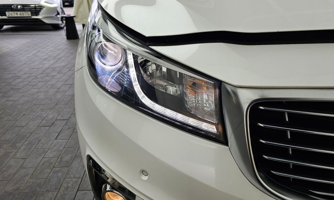 Kia Canival 2015