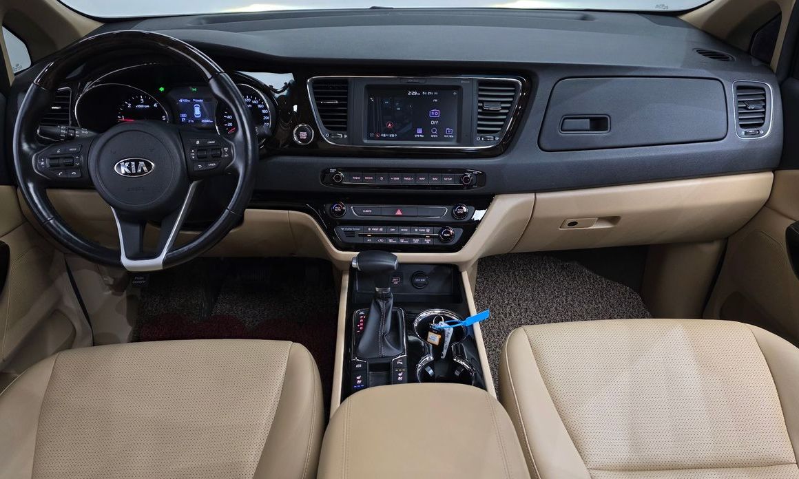 Kia Canival 2019