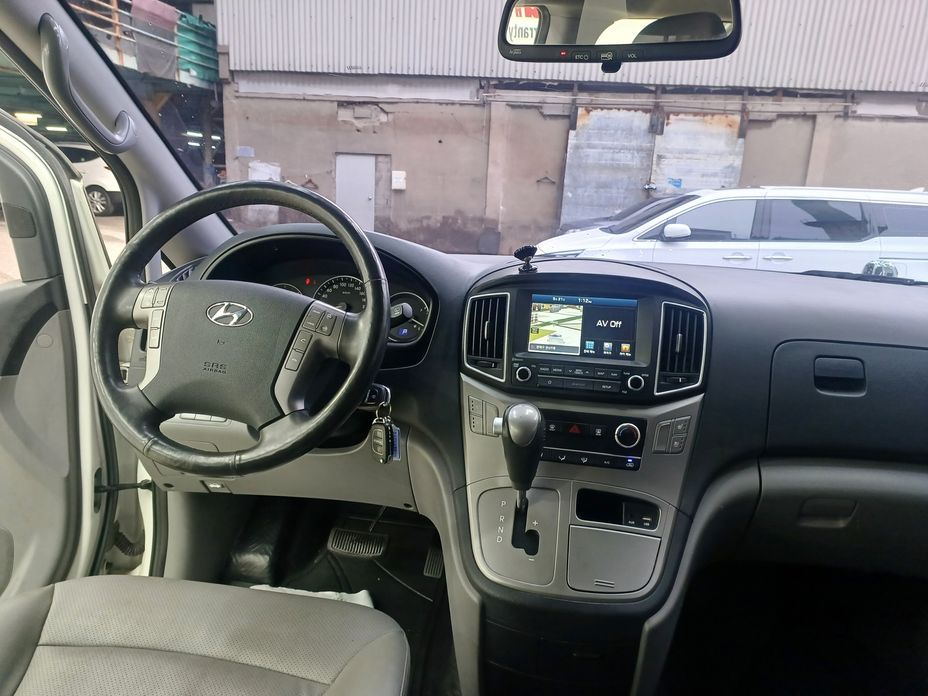 Hyundai Starex 2018