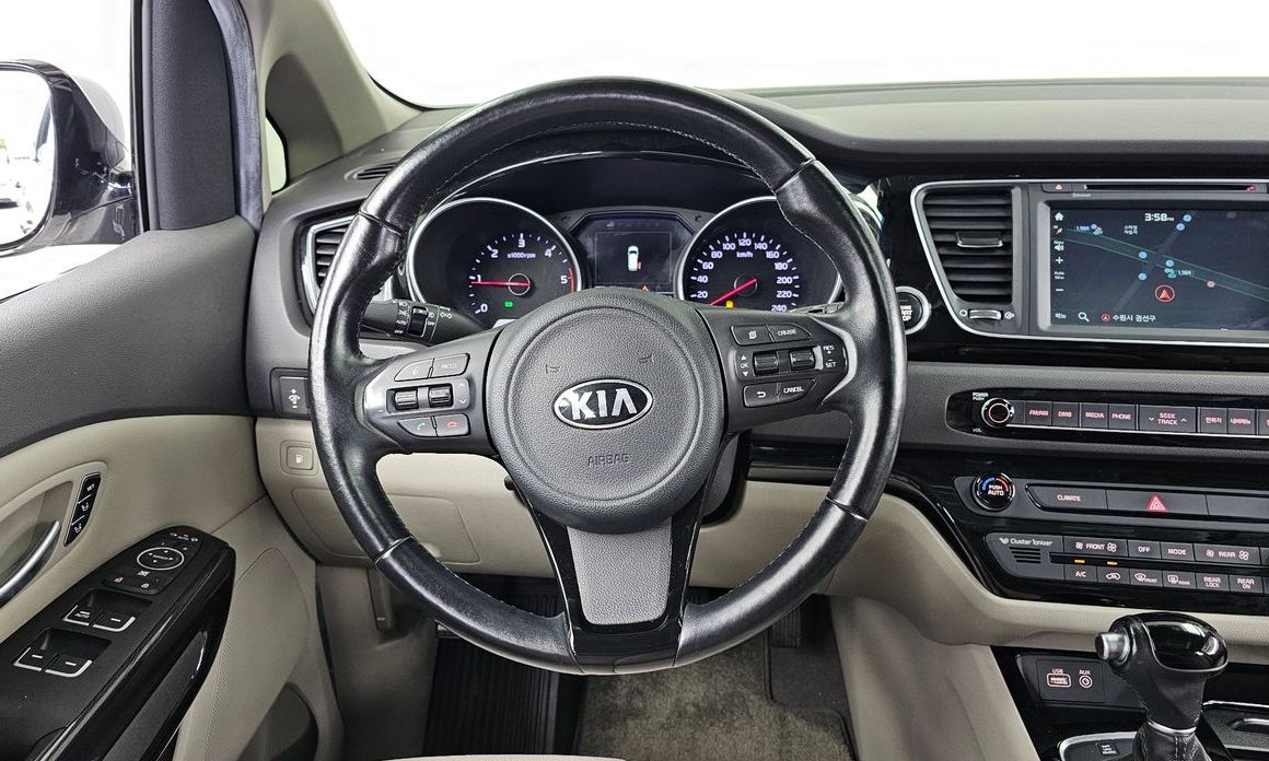 Kia Canival 2015