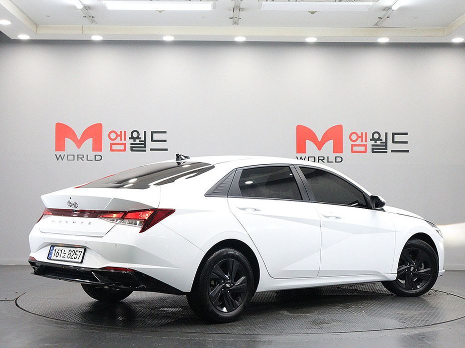 Hyundai AVANTE 2023