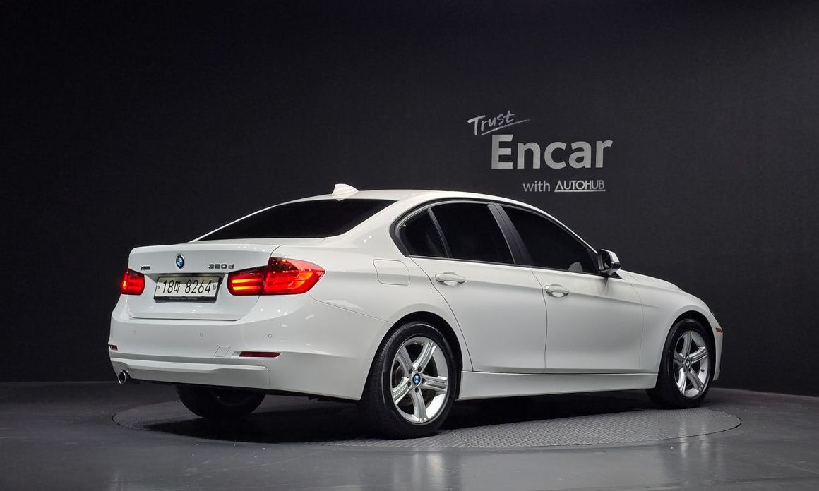 BMW 3-Series 2015