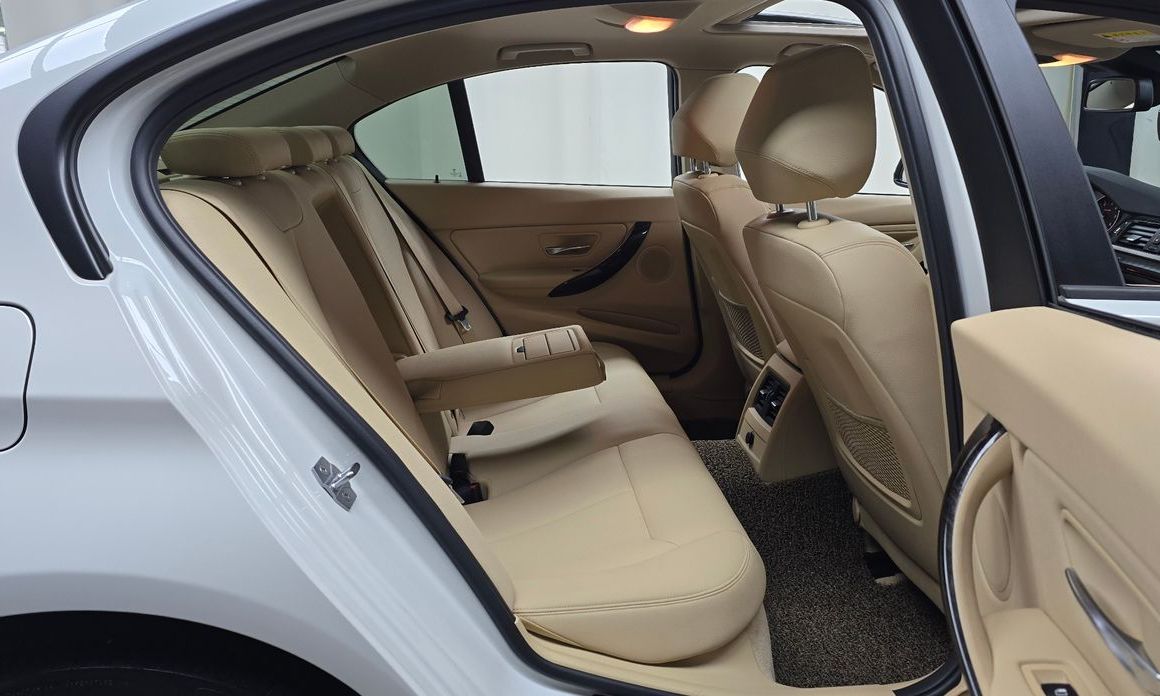 BMW 3-Series 2015