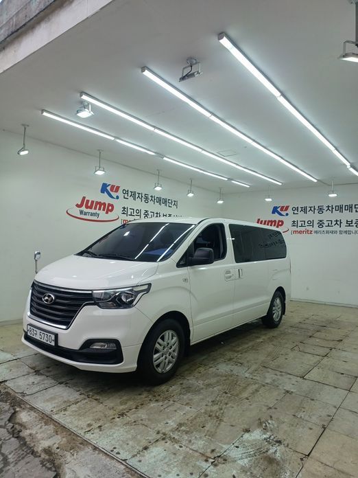 Hyundai Starex 2018