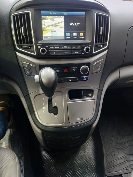 Hyundai Starex 2018
