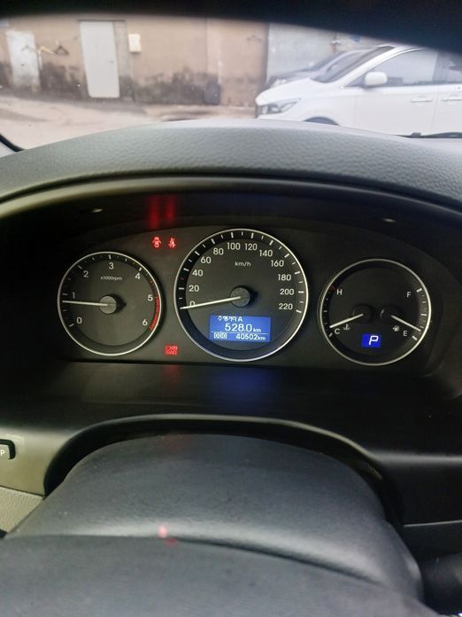 Hyundai Starex 2018