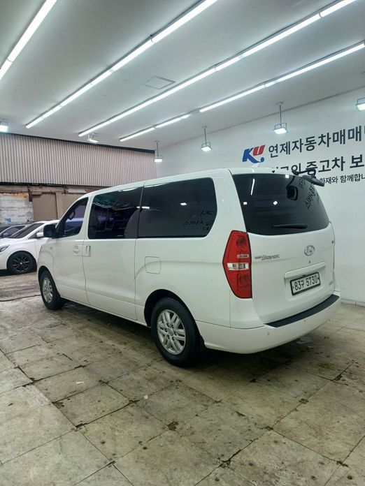 Hyundai Starex 2018