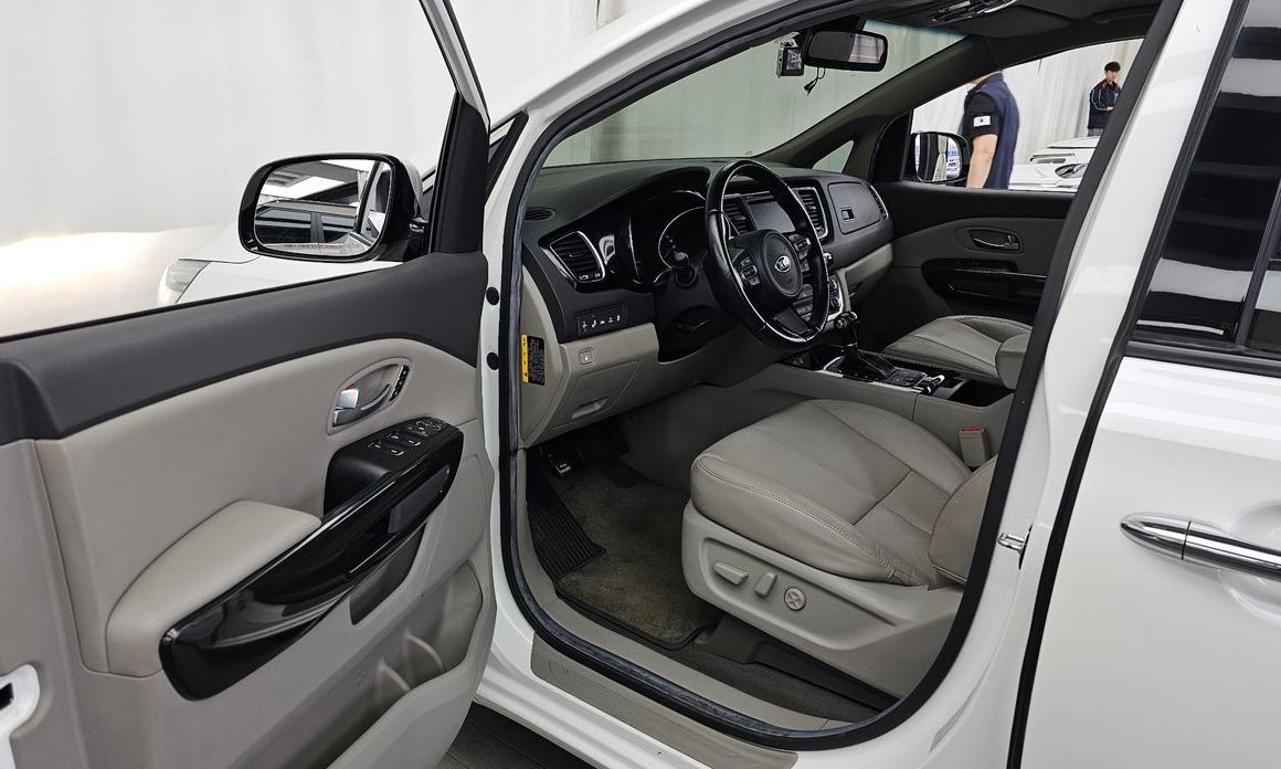 Kia Canival 2015