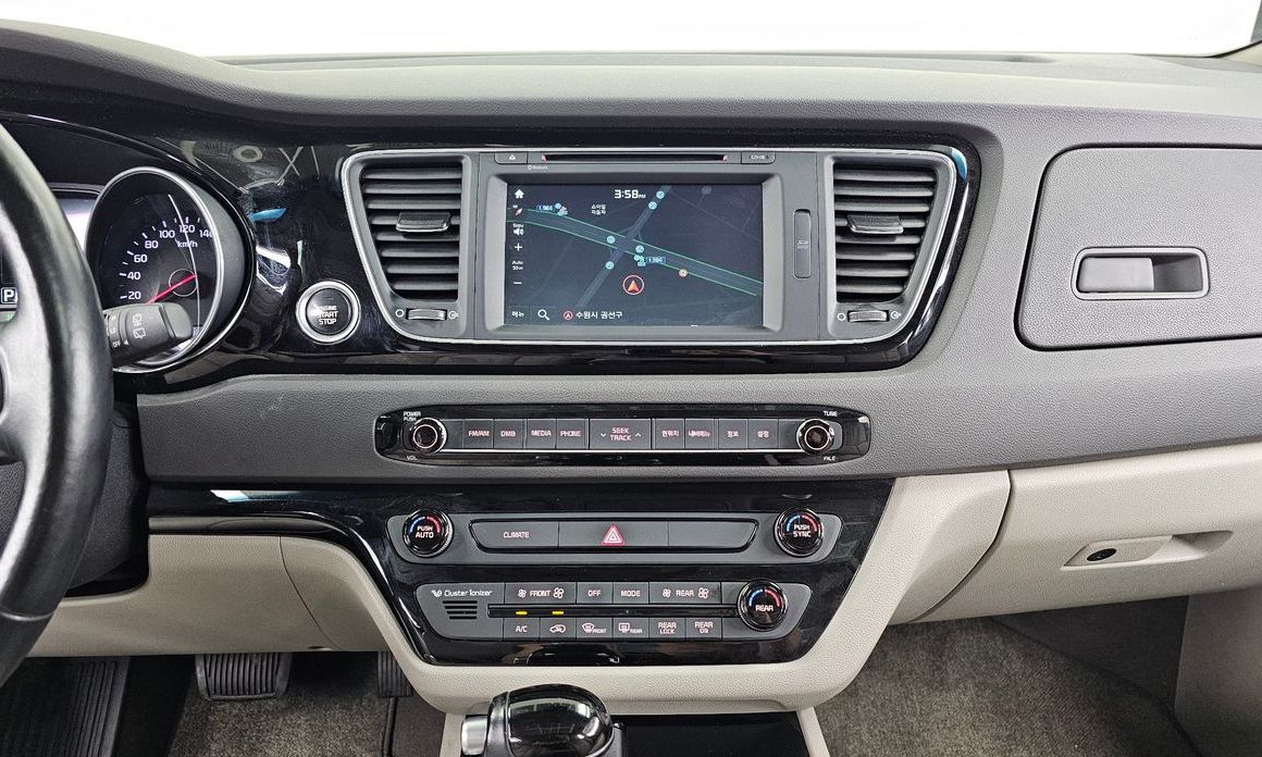 Kia Canival 2015