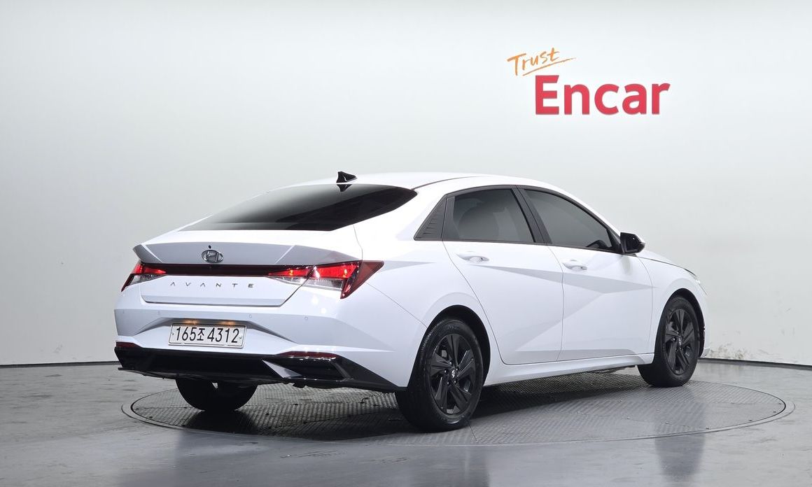 Hyundai AVANTE 2023