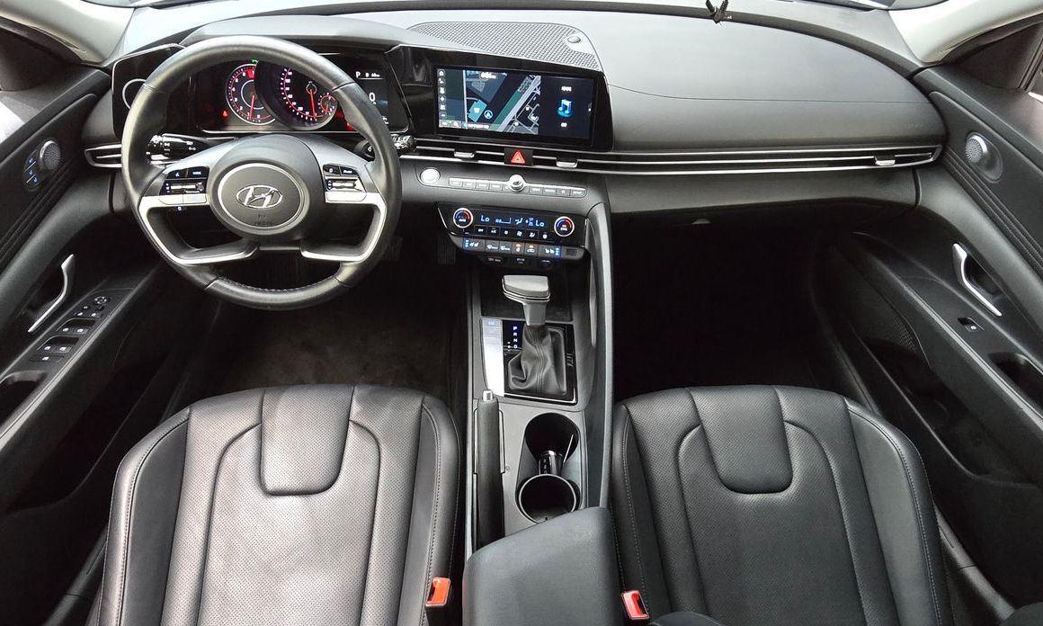 Hyundai AVANTE 2023
