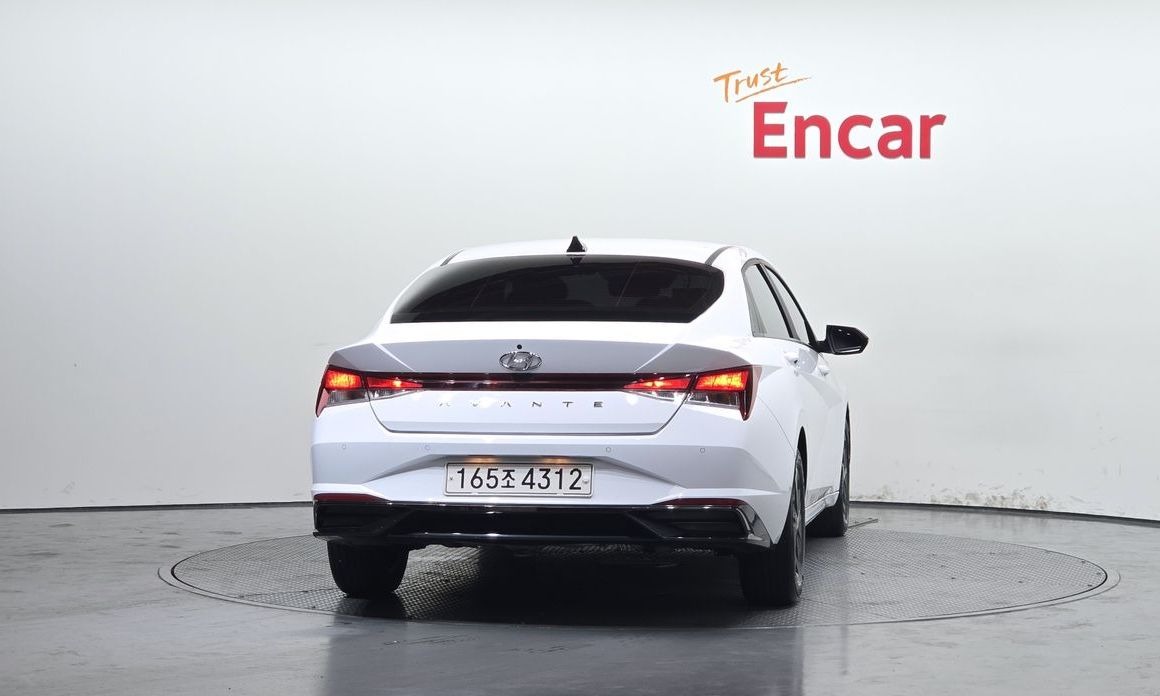 Hyundai AVANTE 2023