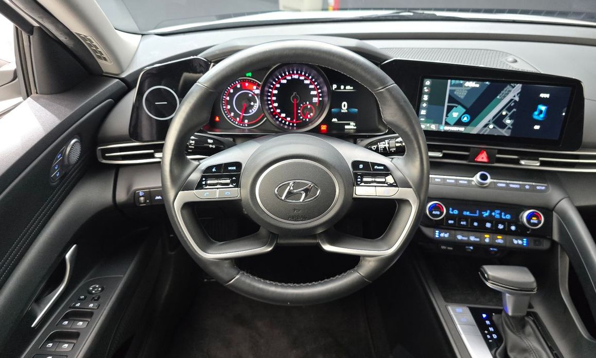 Hyundai AVANTE 2023
