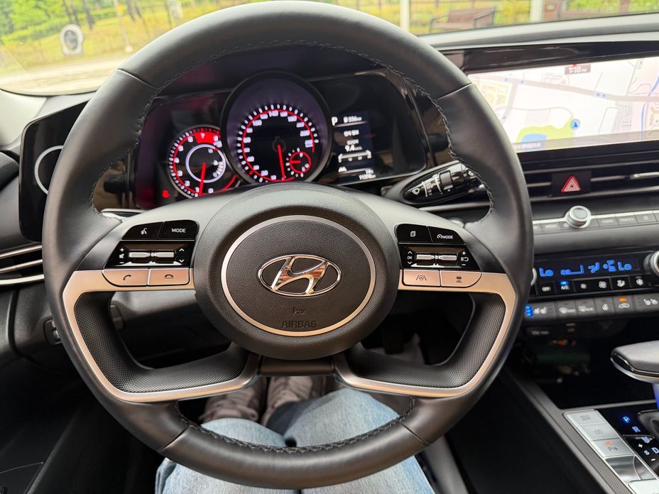 Hyundai AVANTE 2021