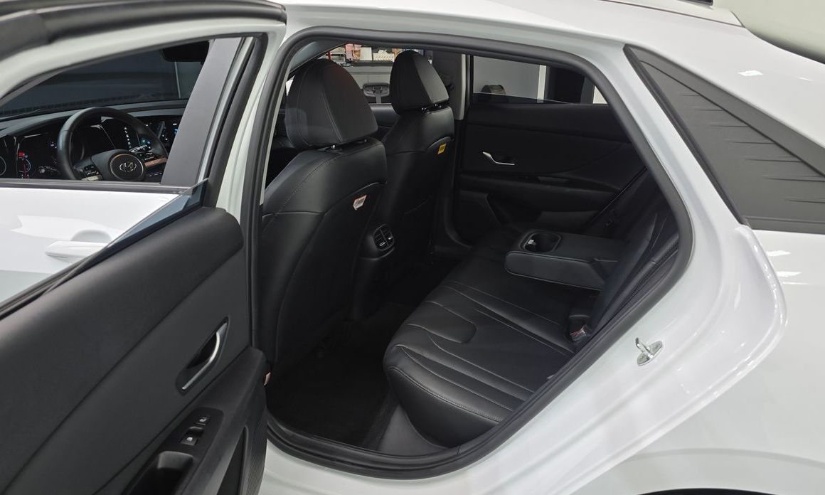 Hyundai AVANTE 2023
